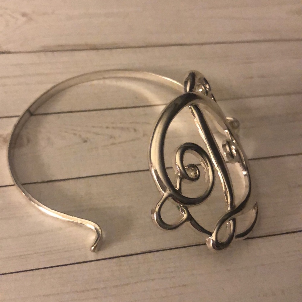 Monogram Bracelet Letter D - Picture 3 of 3